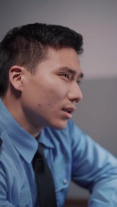 贬值十万海报
