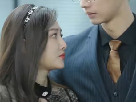 惹是非的是她海报